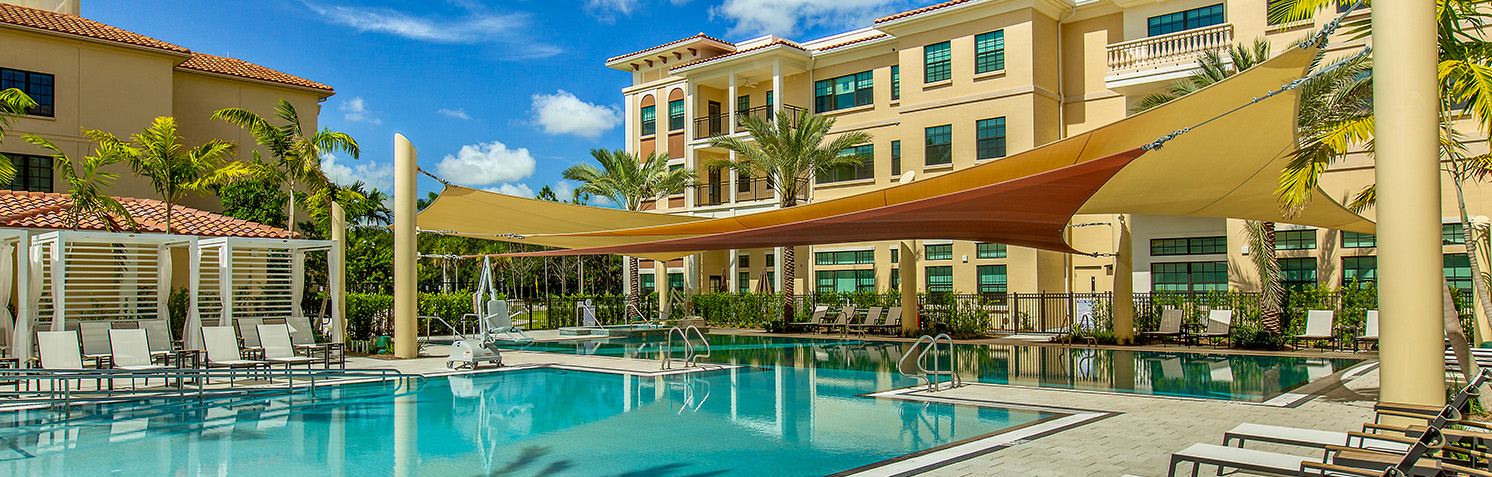 outdoor swimming pool
